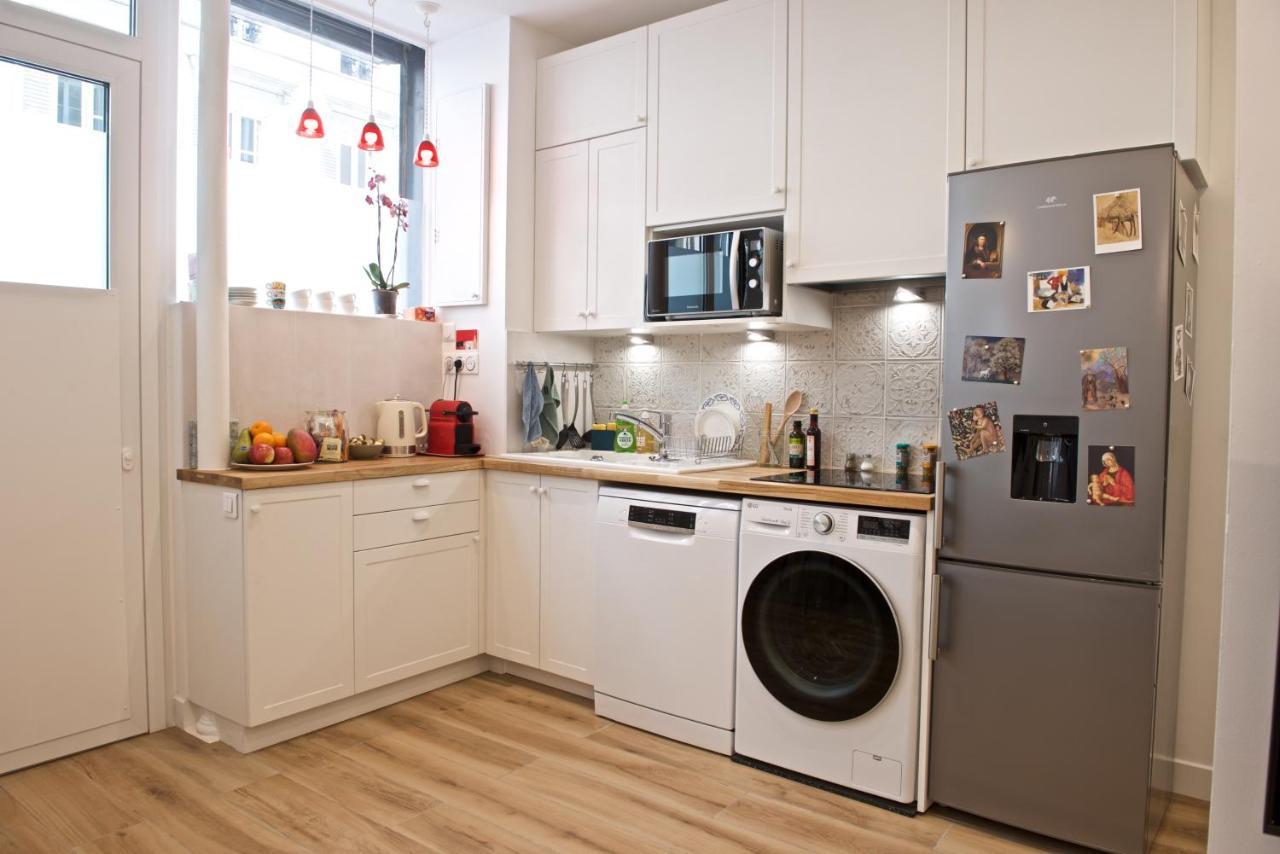 Charming Parisian Apartment With Air Conditioning - Climatisation & 2 Bedrooms - Batignolles Париж Екстер'єр фото