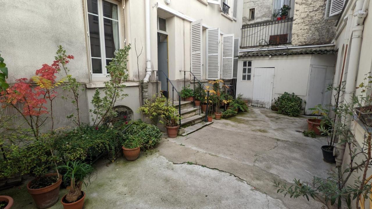 Charming Parisian Apartment With Air Conditioning - Climatisation & 2 Bedrooms - Batignolles Париж Екстер'єр фото
